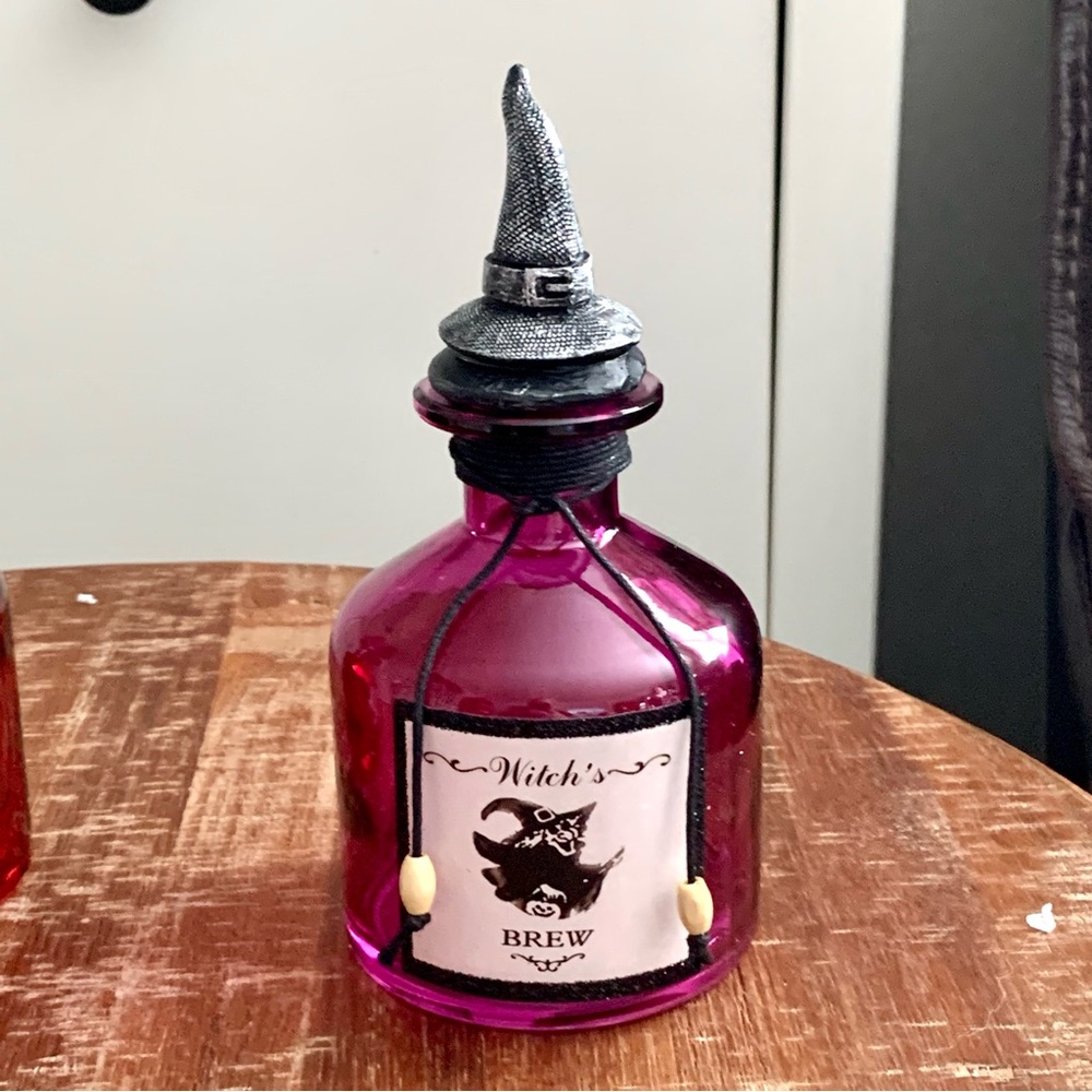 Bat’s Heart & Witch’s Brew Glass Potion Bottles with Figural Toppers Set of Two - Picture 5 of 8
